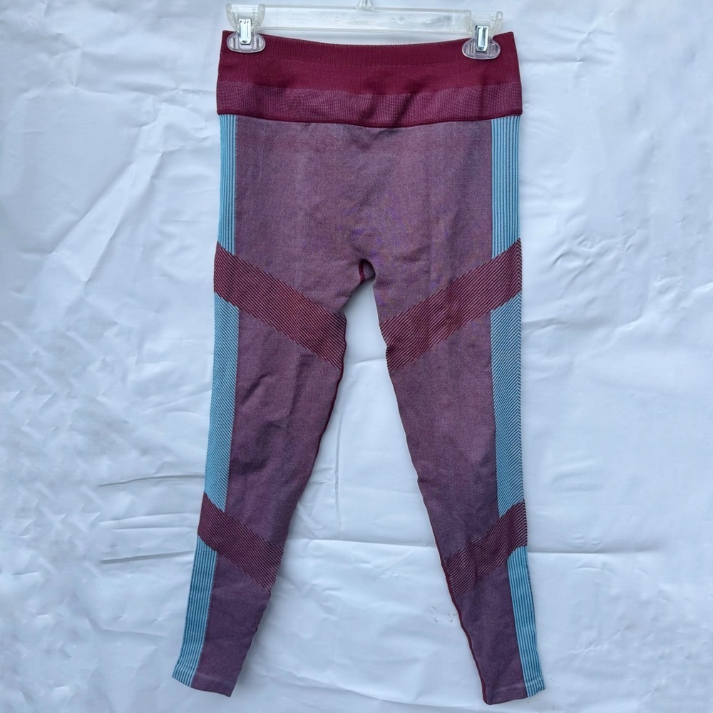 Fashion nova // maroon, blue patterned skinny leggings size small medium z26